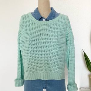 🦋 3/$15 Pastel Mint Cropped Sweater
